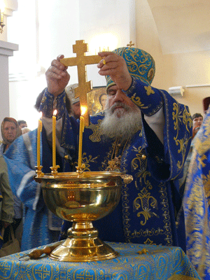 Фото. Владивосток. Архиепископ Вениамин возглавил Богослужение на престольный праздник Покровского кафедрального собора