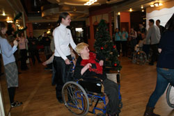 Фото. Владивосток, акция социальной помощи молодежного отдела епархии "Сделай добро на Рождество"