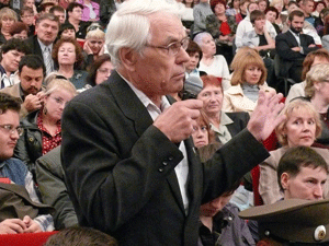 Фото. Владивосток, о. Тихон (Шевкунов) обсудил с общественностью края проблему алкогольной угрозы