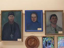 Вернисаж с портретами учителей