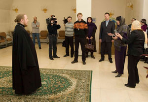 Фото, журналисты Владивостока посетили храм св. преп. Серафима Саровского