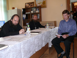 Фото. Владивосток. Вступительные экзамены во Владивостокском духовном училище