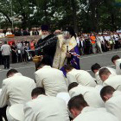 Фото. Владивосток, архиерейское благословение, 69-й выпуск ТОВМИ