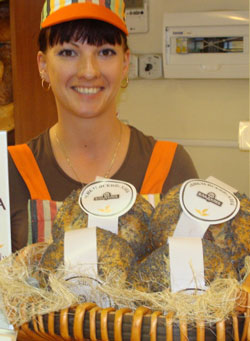 Фото. Владивосток. Презентация хлеба «Библейский»