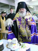 Архиепископ Вениамин совершил освящение пасхальных куличей