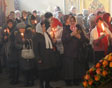 Фотогалерея, Владивосток. Прибытие Благодатного огня в Покровский кафедральный собор в понедельник Светлой седмицы, 16 апреля 2012 года