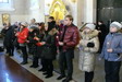 Владивосток. Студенты ДВФУ на молебне
