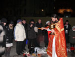 Фото. Владивосток, Пасхальная вечерня в храме Успения Божией Матери, освящение пасхальных приношений