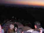 Паломники и туристы перед рассветом на вершине горы Моисея (2230 м)