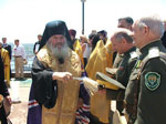 Освящение памятника архиепископом Вениамином