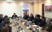 В Госдуме при участии представителей Русской Православной Церкви обсудили проблемы правовой защиты верующих