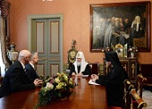 Предстоятель Русской Православной Церкви встретился с заместителем премьер-министра Венгрии Ж. Шемьеном