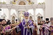 В Неделю 5-ю Великого поста Предстоятель Русской Церкви совершил Литургию в возрожденном Троицком храме в п. Филимонки г. Москвы