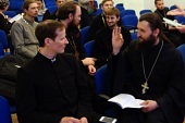 В Томске завершился первый этап курсов по русскому жестовому языку для священнослужителей