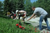 В епархиях Уральского федерального округа прошла молодежная экологическая акция «Первозданный Урал»