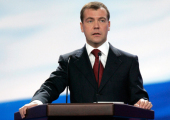 Святейший Патриарх Кирилл поздравил Председателя Правительства Российской Федерации Д.А. Медведева с 50-летием со дня рождения
