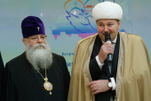 Председатель Синодальной богослужебной комиссии выступил на состоявшейся в Санкт-Петербурге конференции «Традиционные религии — за сильную Россию»