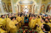 В день памяти святителя Николая Чудотворца митрополит Астанайский Александр совершил Литургию в Никольском соборе Алма-Аты