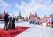 Предстоятель Русской Церкви принял участие в церемонии открытия на Красной площади финальной части VI детского турнира по русскому хоккею на призы Патриарха
