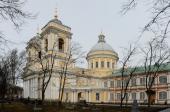 Святейший Патриарх Кирилл посетил Большеохтинское Георгиевское кладбище и Александро-Невскую лавру