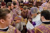 В день установления Таинства Евхаристии глава Митрополичьего округа в Республике Казахстан совершил богослужения Великого Четверга