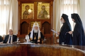 Святейший Патриарх Кирилл встретился с членами Священного Кинота Святой Горы Афон