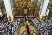 Более четырех тысяч верующих почтили память святителя Митрофана, первого епископа Воронежского