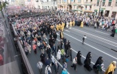 В праздник перенесения мощей святого Александра Невского в Санкт-Петербурге прошел крестный ход