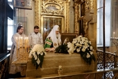 Святейший Патриарх Кирилл совершил панихиду на месте погребения Патриарха Сергия (Страгородского) в Богоявленском кафедральном соборе в Елохове