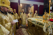 В Неделю 32-ю по Пятидесятнице Предстоятель Украинской Православной Церкви совершил Литургию в Киево-Печерской лавре
