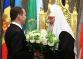 Председатель Правительства Российской Федерации Д.А. Медведев поздравил Святейшего Патриарха Кирилла с годовщиной интронизации