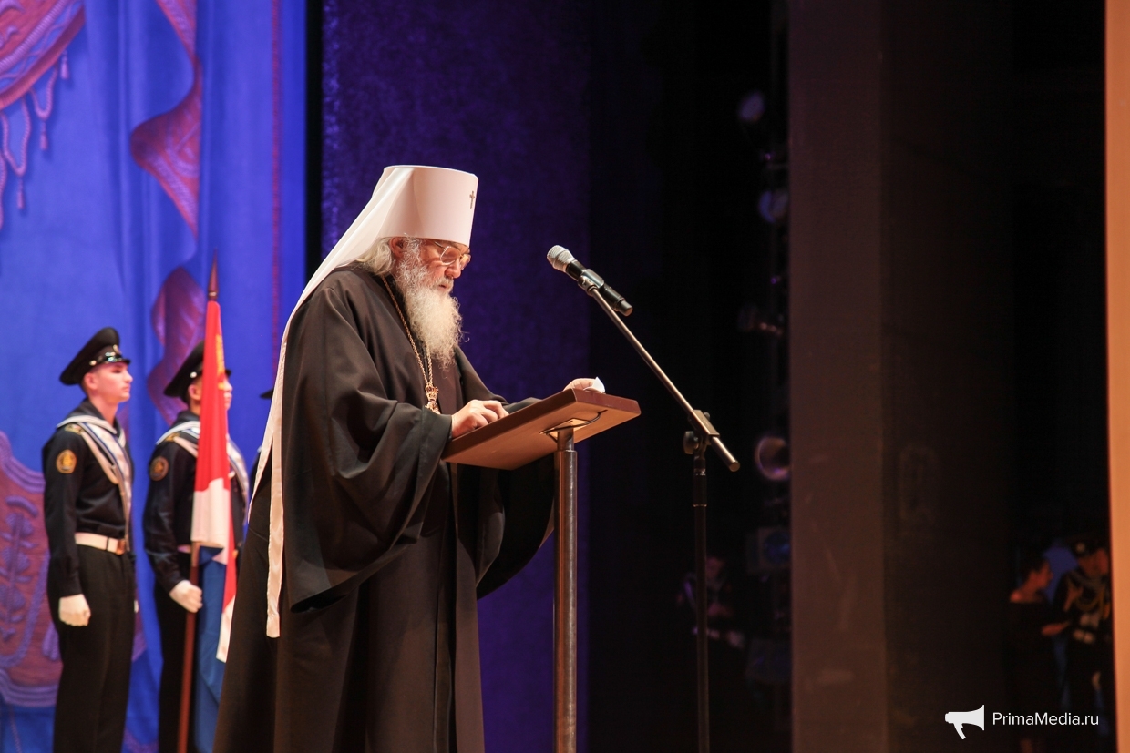 Митрополит Вениамин посетил собрание к 80-летию края