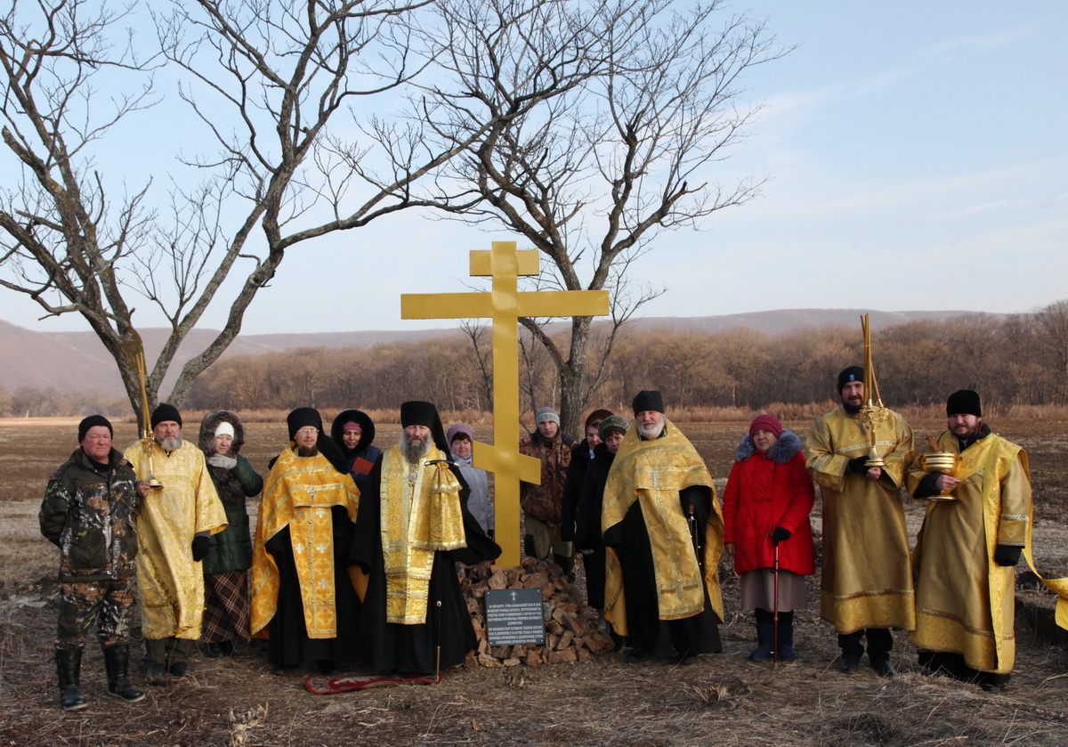Освящение Креста в селе Нововарваровка (+ Фото)