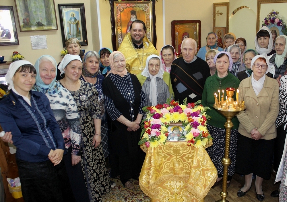 Настоятель Андреевского храма совершил литургию в храме при госпитале ветеранов