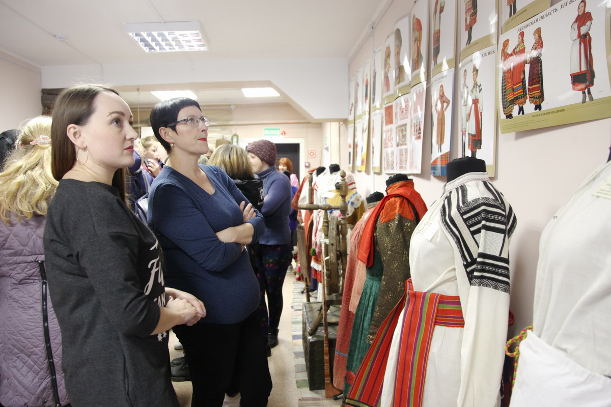 В Тернее состоялось открытие выставки русского народного костюма и быта (+ Фото)