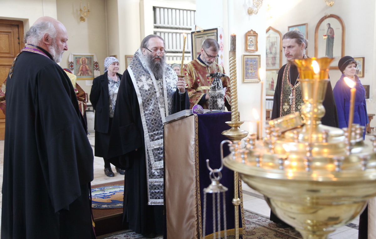 Архиерейские богослужения в первые три дня Страстной седмицы (+ Фото)