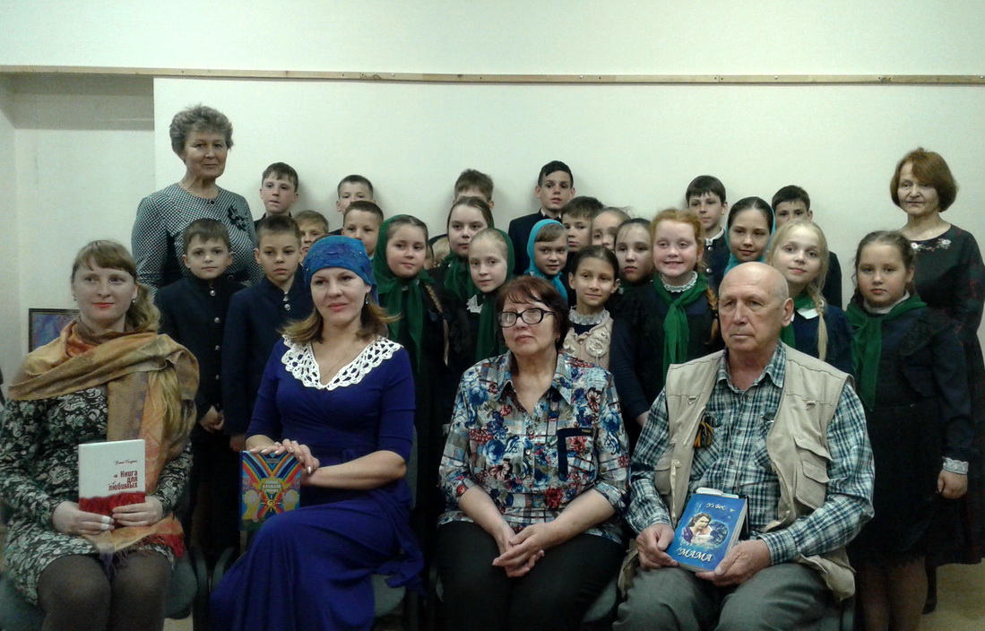 Поэты рассказали гимназистам о Православии в творчестве приморских поэтов