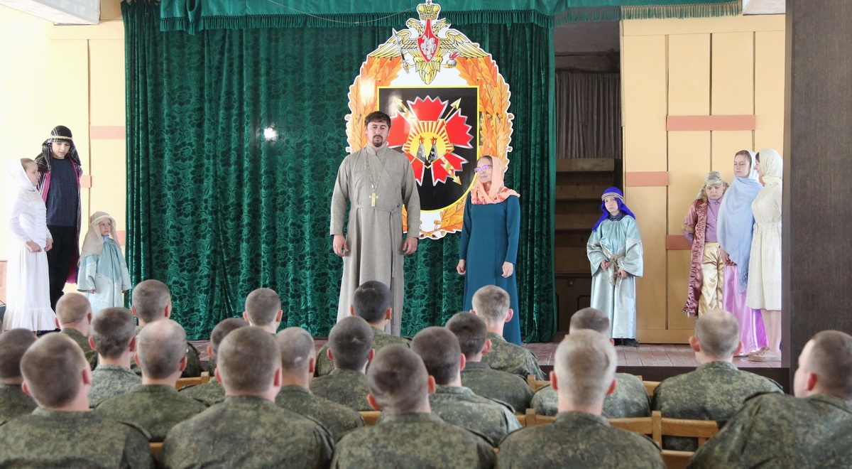 Архиерейское богослужение в день святых Жен-Мироносиц (+ Фото)