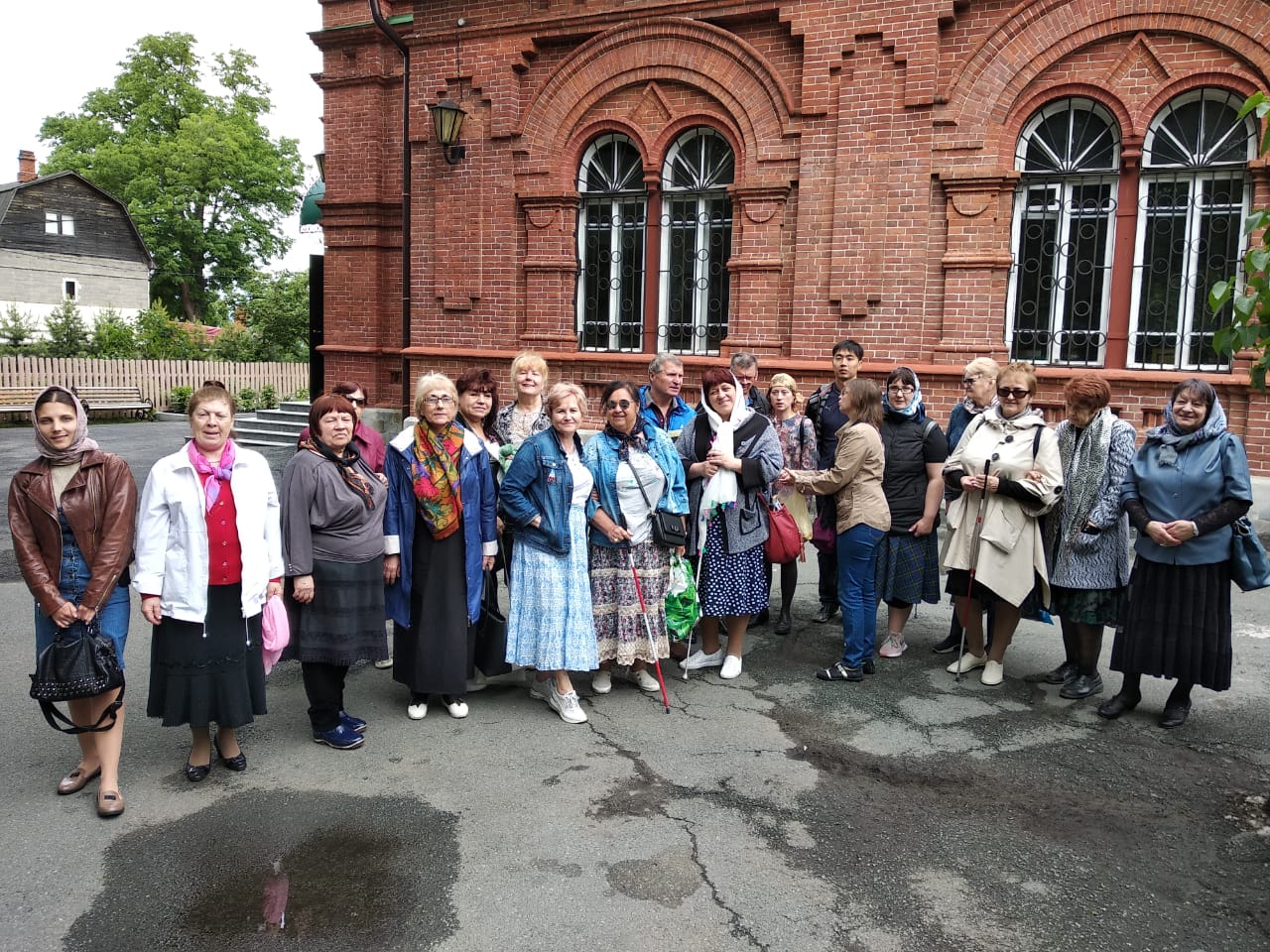 Жители Владивостока совершили паломничество в монастырь