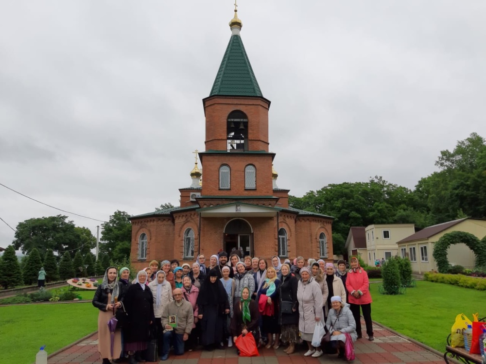 Паломники из приходов епархии посетили престольный праздник в Алексеевке