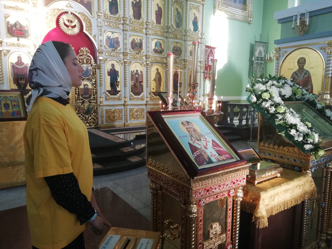 Молодёжный отдел Владивостокской епархии принял участие в дежурстве перед особо чтимыми святынями 