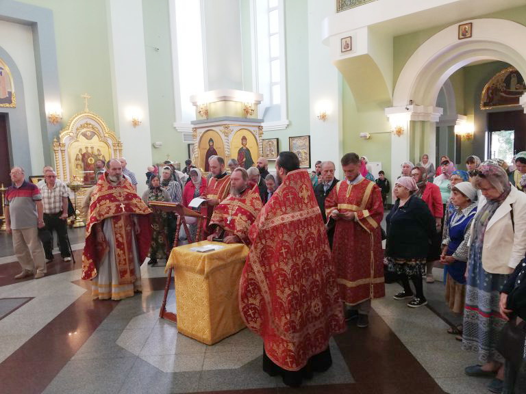 В Покровском соборе отслужили молебен и провели мероприятия, посвященные Дню трезвости