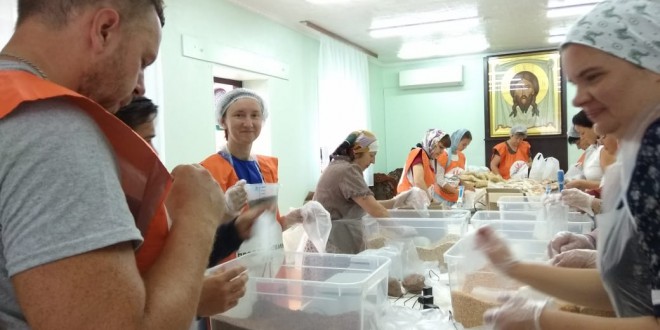 Состоялась фасовка народных обедов для пострадавших от наводнения районов Приморского края