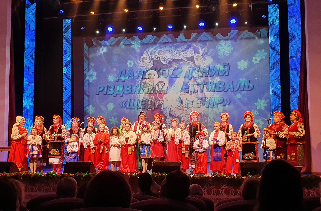 Епископ Иннокентий благословил Рождественский фестиваль "Щедрый вечер"