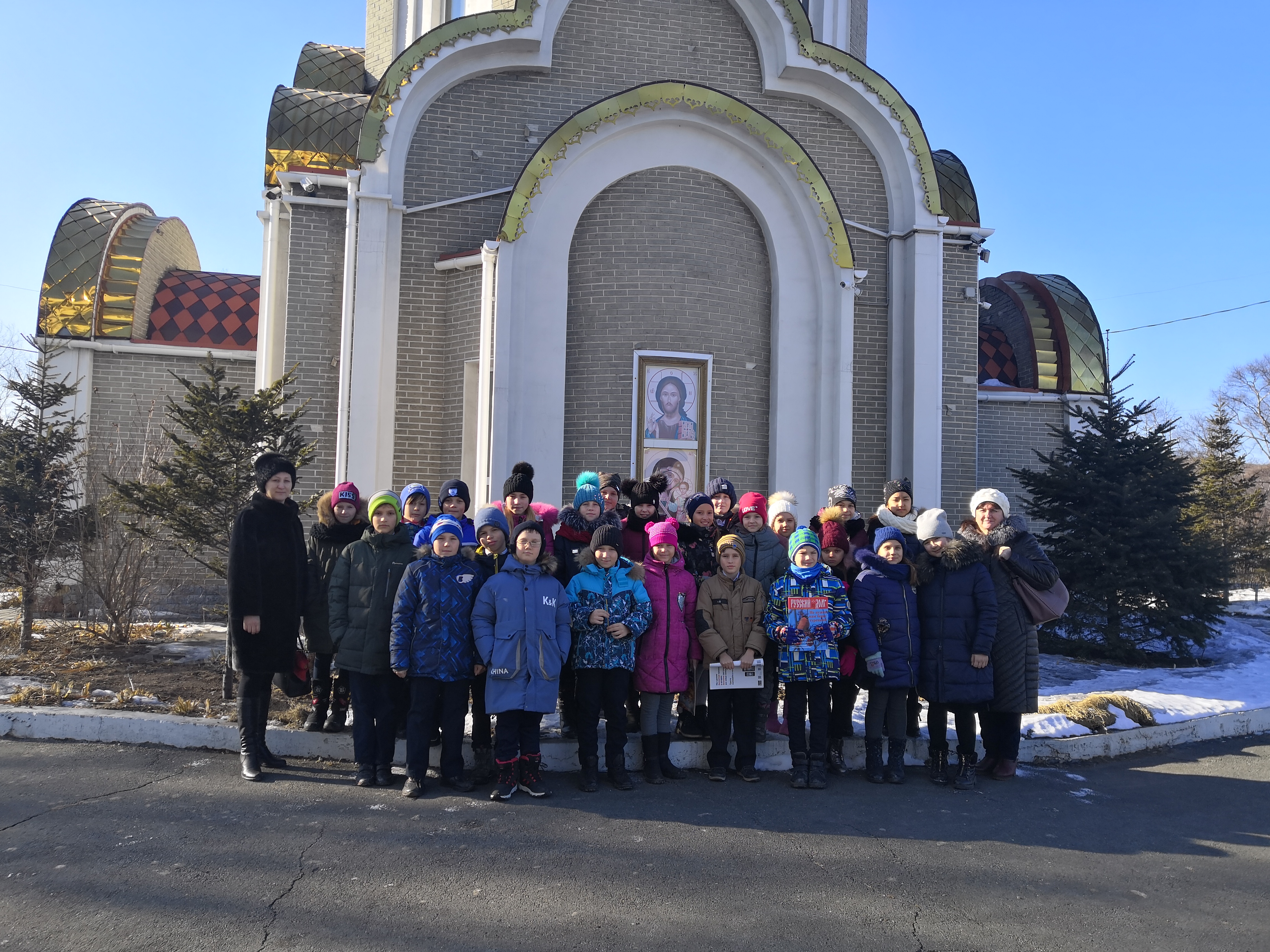 Экскурсия для школьников в Казанском соборе.
