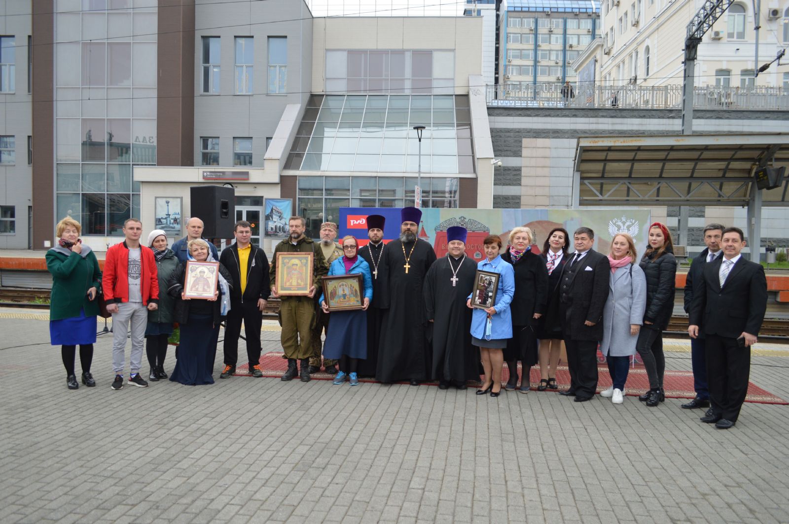 С благодарственного молебна началось празднование 130-летия закладки Уссурийского участка Великого Сибирского рельсового пути во Владивостоке