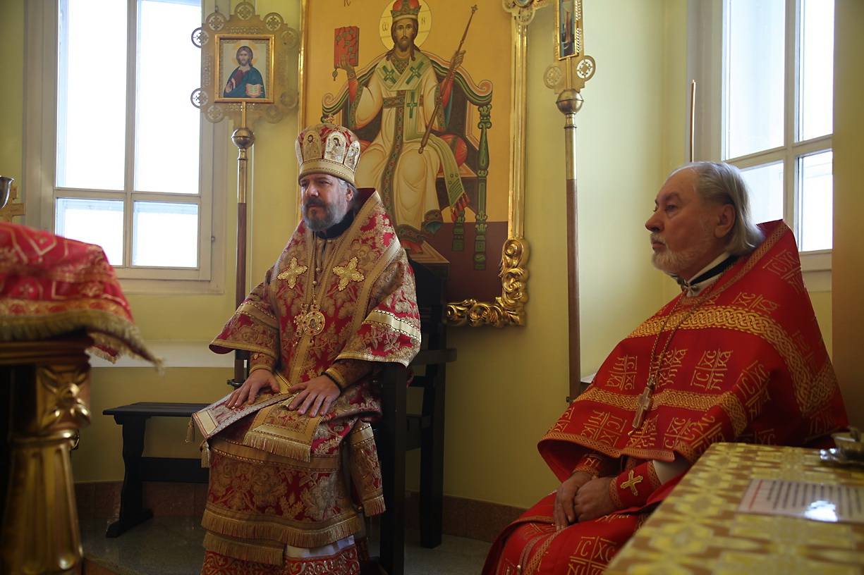 Епископ Николай совершил Божественную литургию Свято – Георгиевском храме п. Дунай.