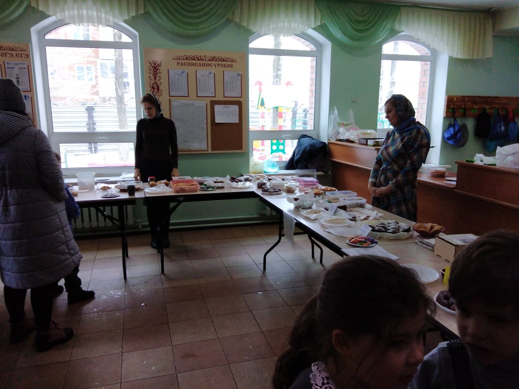 Благотворительная ярмарка в помощь центру "Колыбель"