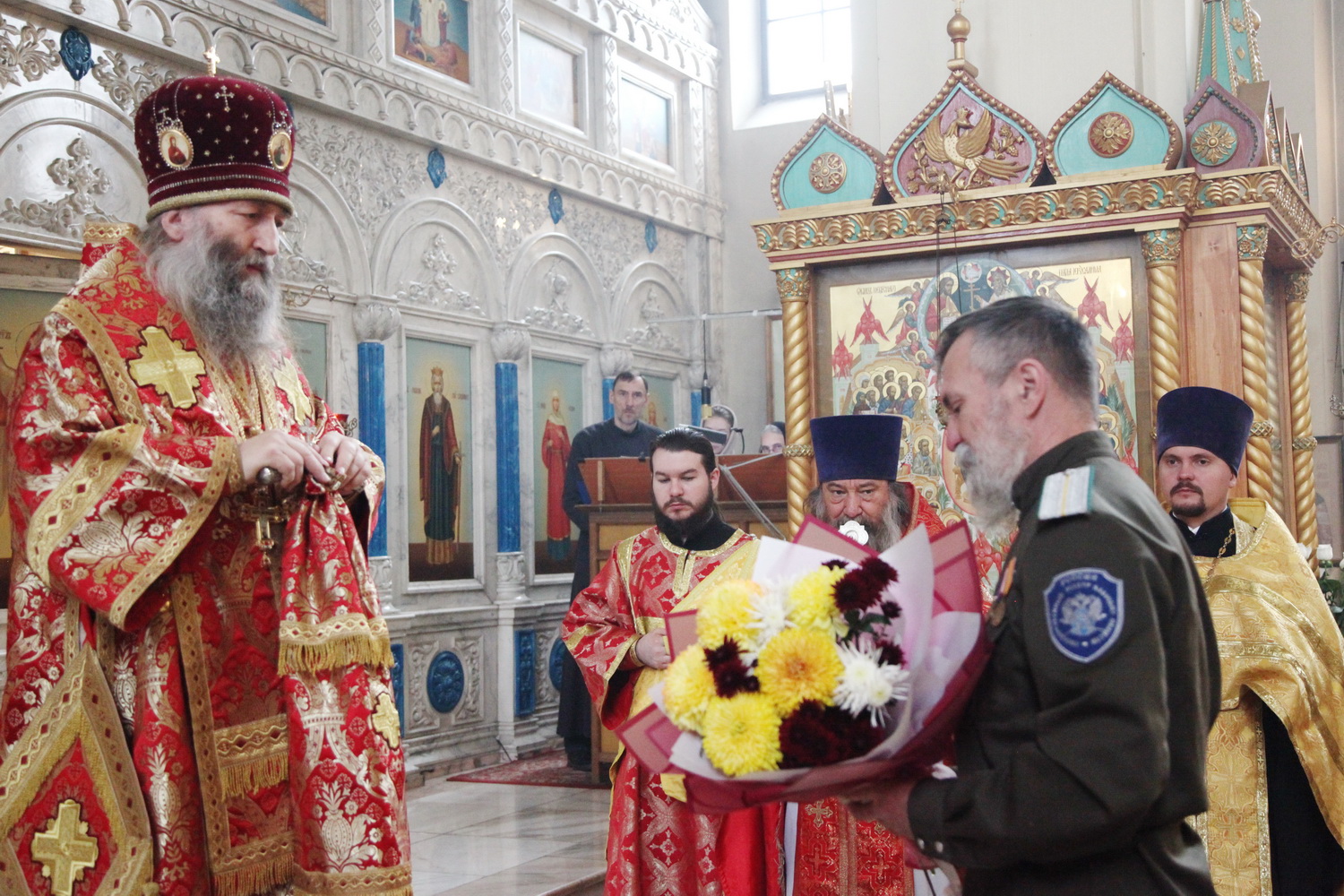 Архиерейское богослужение в день памяти вмч. Димитрия Солунского (+ Фото + Видео)