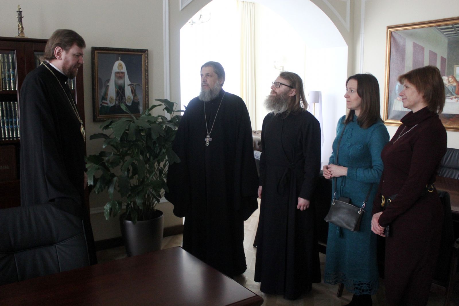 Состоялась встреча митрополита Владимира и представителей Синодального отдела по церковной благотворительности и социальному служению